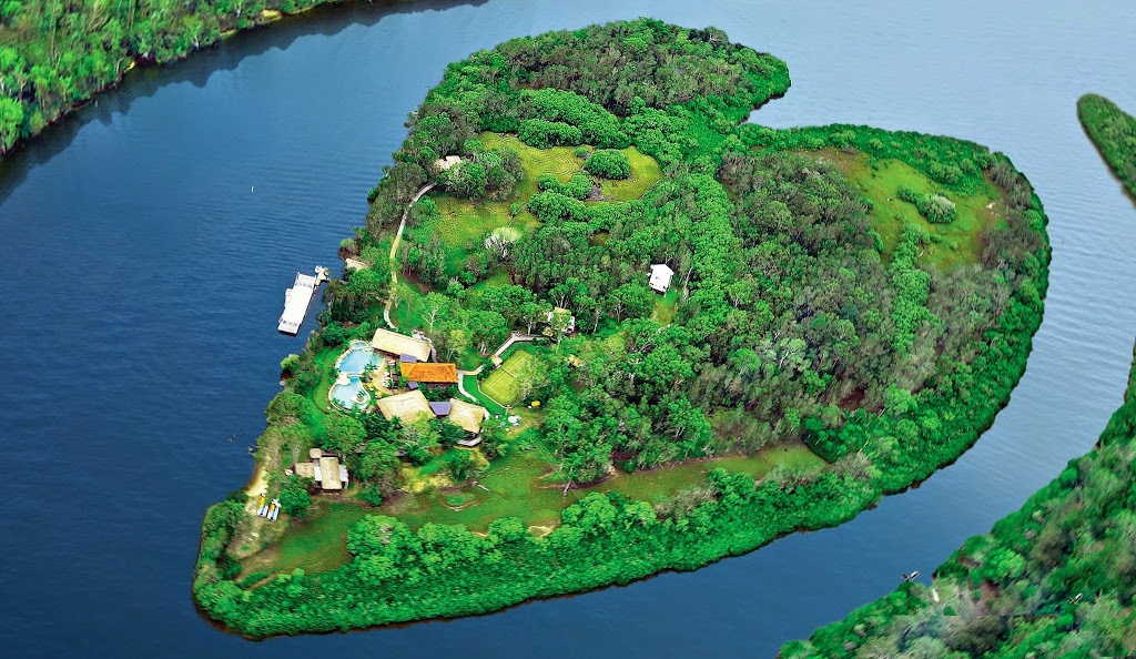 Makepeace Island | lodging | Lot 55 The Northshore, Noosa North Shore QLD 4565, Australia | 1300653393 OR +61 1300 653 393