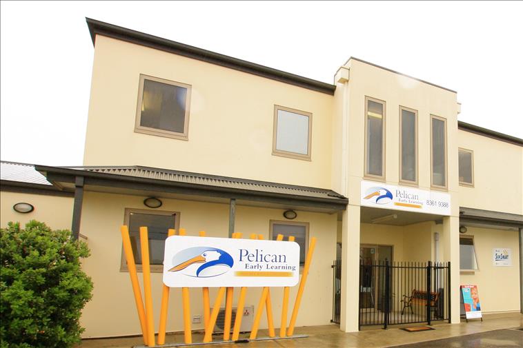 Pelican Early Learning Cairnlea | school | 282 Station Rd, Cairnlea VIC 3023, Australia | 1800517042 OR +61 1800 517 042