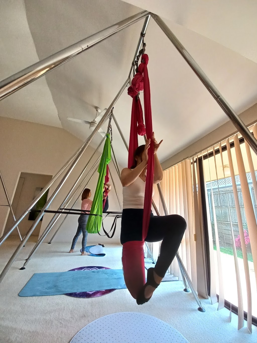 Aerial Yoga & Rehab Therapy | school | 14/111 Station Rd, Sunnybank QLD 4300, Australia | 0499939200 OR +61 499 939 200
