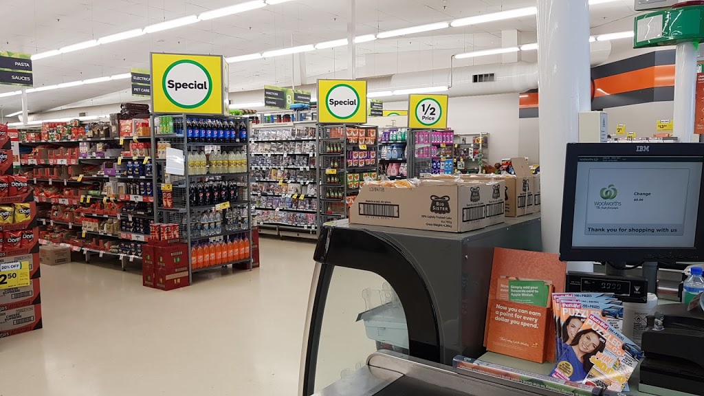 Woolworths | supermarket | 12-20 Vale St, Cooma NSW 2630, Australia | 0264555300 OR +61 2 6455 5300