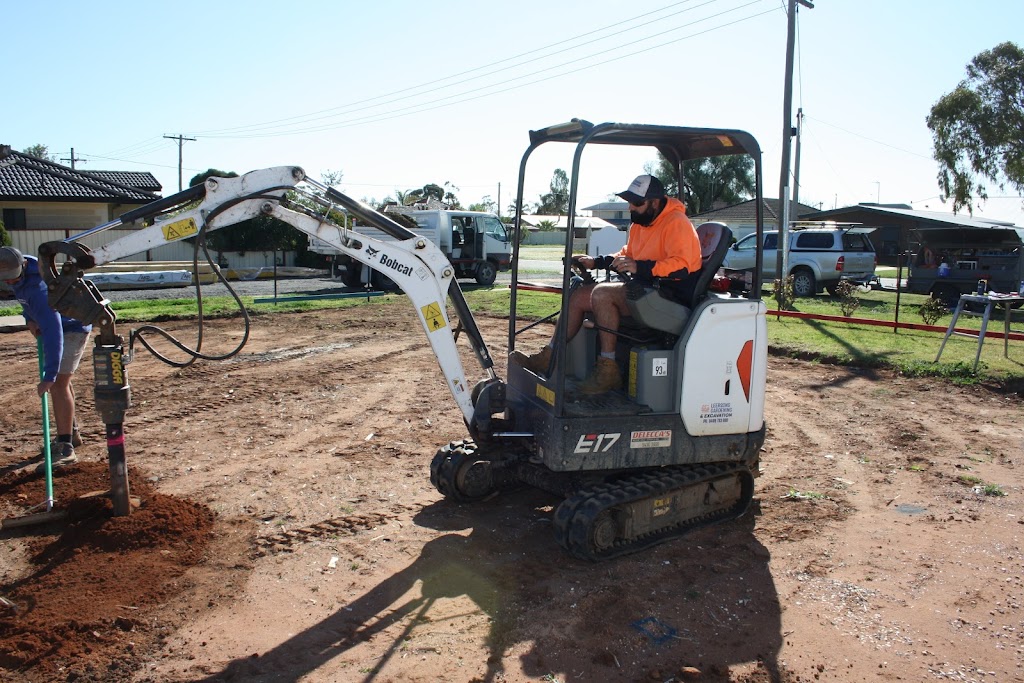 Leersons Landscaping | Gladfield S Rd, Pyramid Hill VIC 3575, Australia | Phone: 0428 586 516
