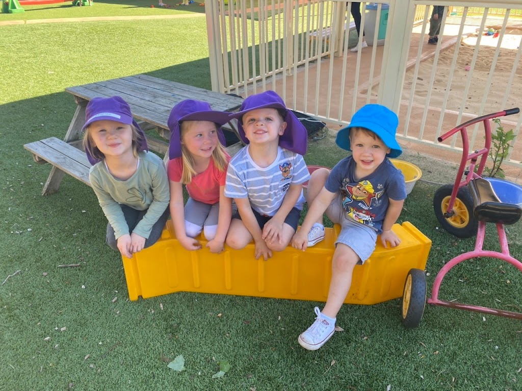 Kids World Kindy Bomaderry |  | 281 Princes Hwy, Bomaderry NSW 2541, Australia | 0244226844 OR +61 2 4422 6844