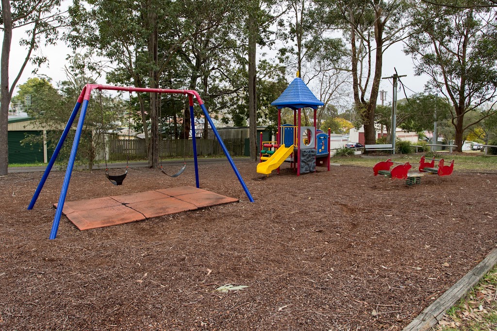 Ulinga Park Complex Playground |  | 1A Lodwick Ln, Cardiff South NSW 2285, Australia | 0249210333 OR +61 2 4921 0333