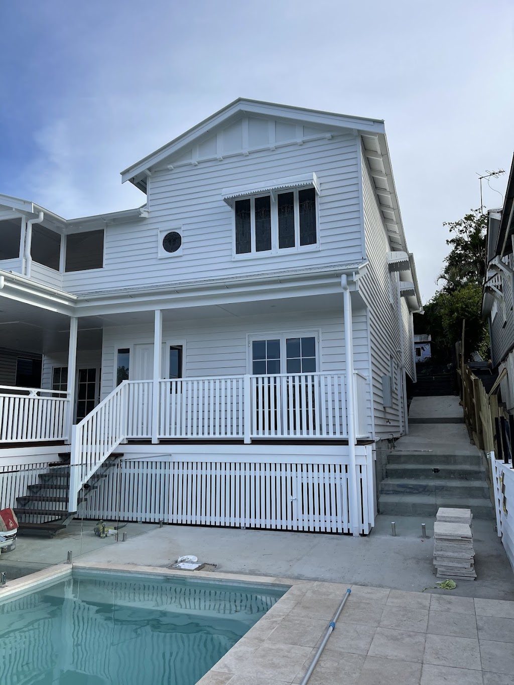 Professional Qld Painting & Decorating | 19 faculty cc, Meadowbrook QLD 4131, Australia | Phone: 0437 325 245