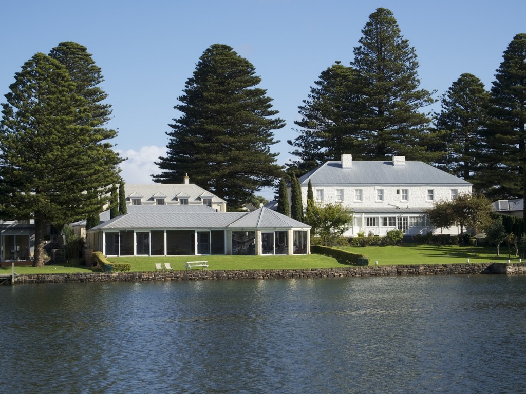 Douglas Riverside Port Fairy | lodging | 85 Gipps St, Port Fairy VIC 3284, Australia | 0450832792 OR +61 450 832 792