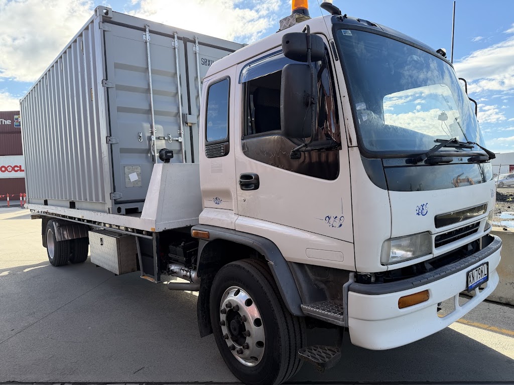 Cardinia district towing | Koo Wee Rup-Longwarry Rd, Modella VIC 3816, Australia | Phone: 0401 188 408