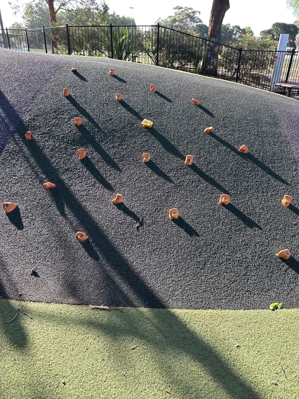John Calopedos Memorial Playground | 2R Edward Ave, Kensington NSW 2033, Australia | Phone: 1300 722 542