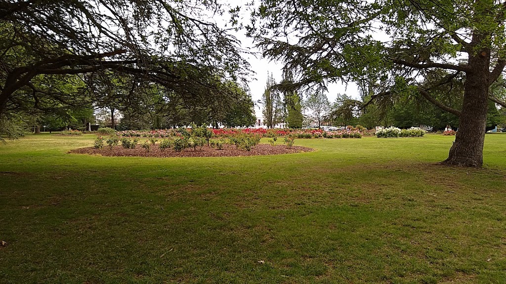 Parliamentary Lawn Rose Garden | Parkes ACT 2600, Australia