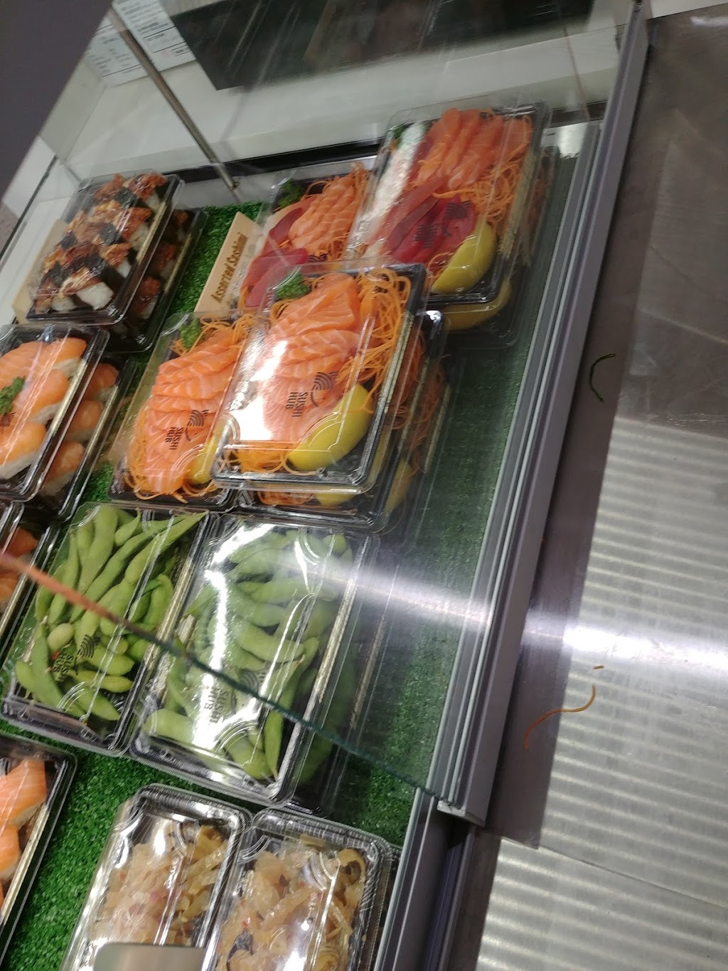 Sushi Hub Mulgrave | restaurant | Waverley Gardens Shopping Centre Kiosk K006, Corner, Jacksons Rd, Mulgrave VIC 3170, Australia | 0395741788 OR +61 3 9574 1788