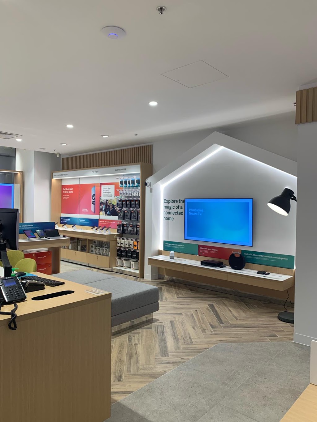 Telstra Store Brookside | Shop 98 Brookside Shopping Centre, 159 Osborne Rd, Mitchelton QLD 4053, Australia | Phone: (07) 3551 0300