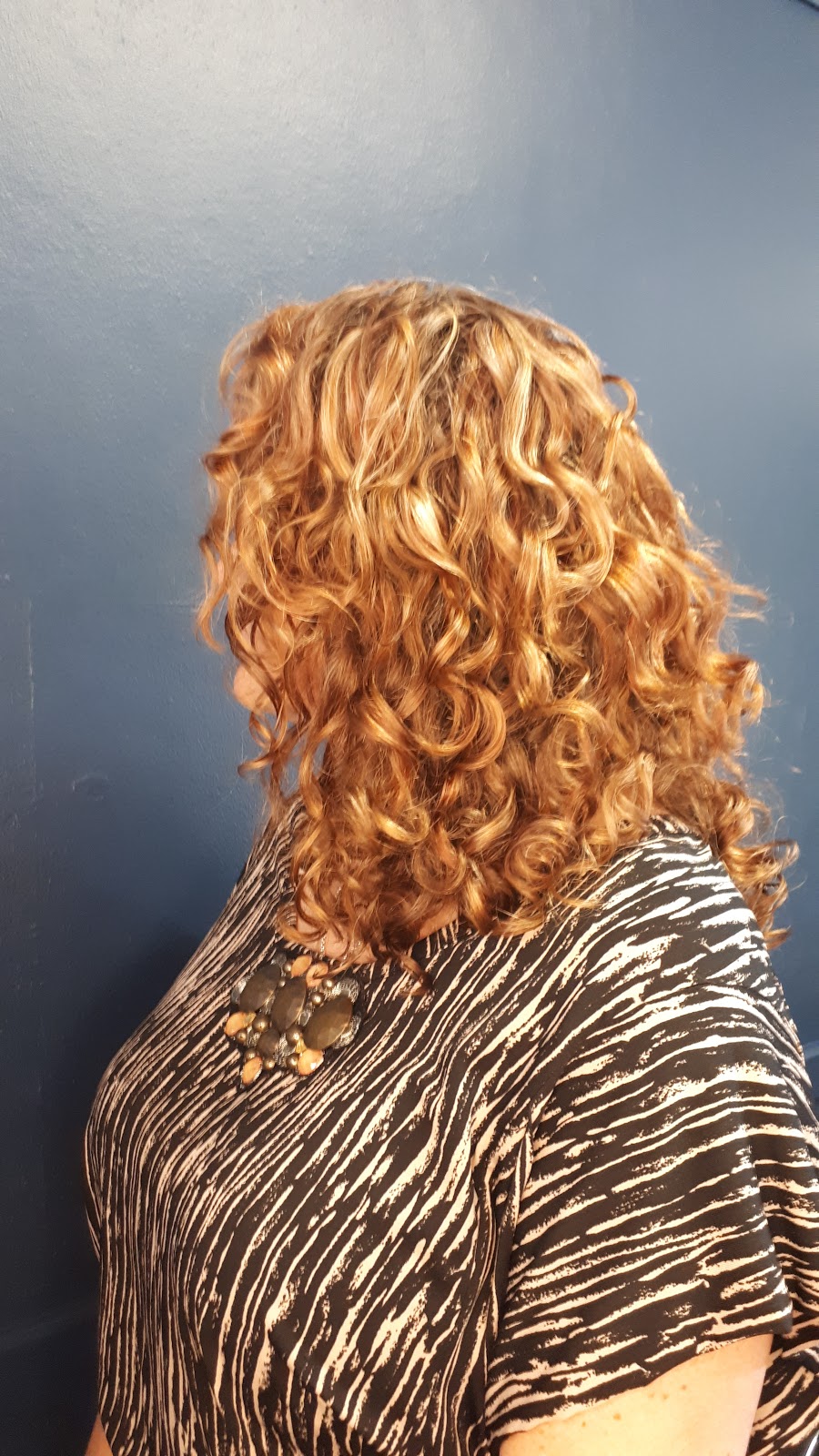 Curly and Co Hair | hair care | 1/28 Recreation St, Tweed Heads NSW 2485, Australia | 0408232744 OR +61 408 232 744