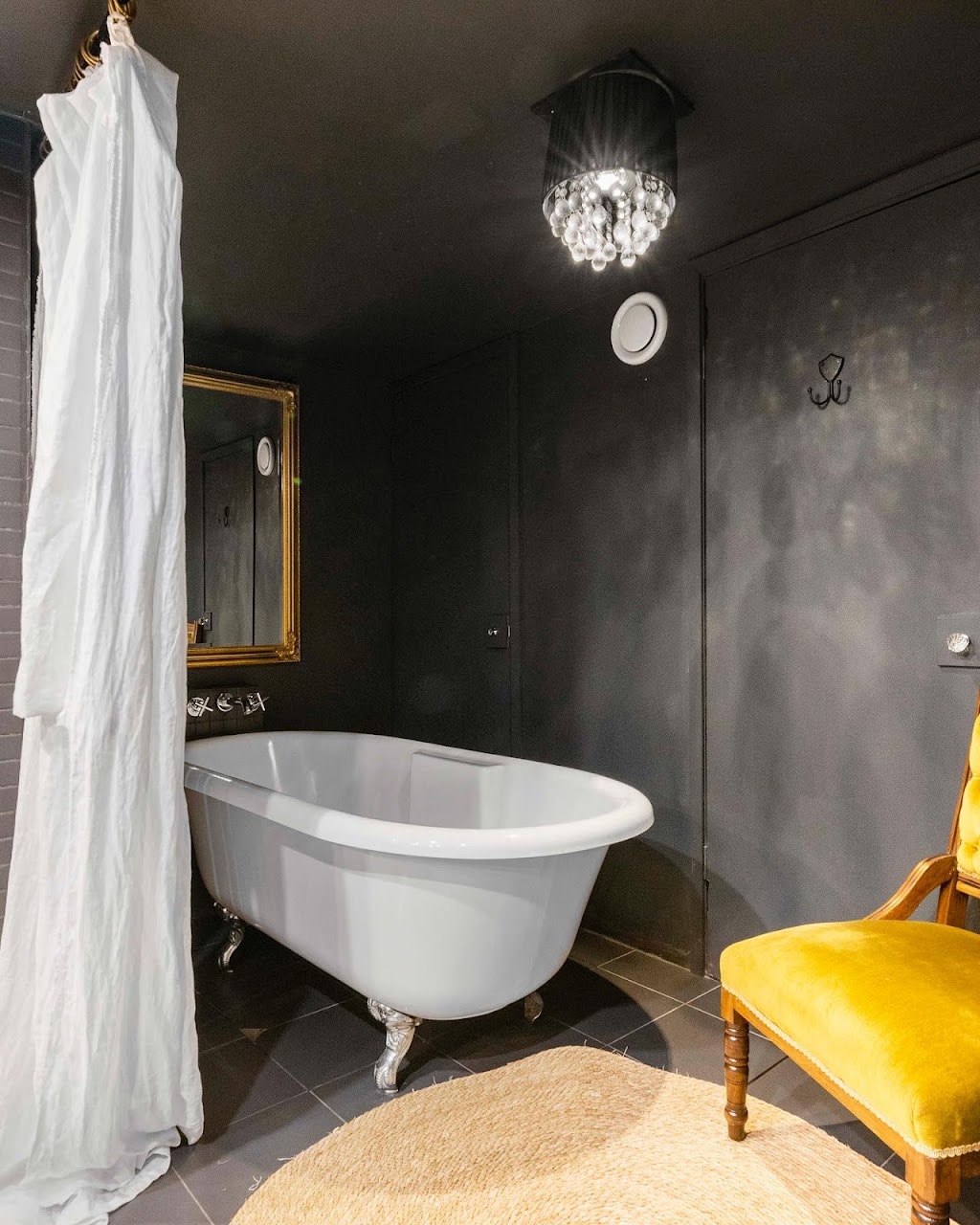 Tazkeys | Bushy, Creek Rd, Lenah Valley TAS 7008, Australia | Phone: 0478 229 229