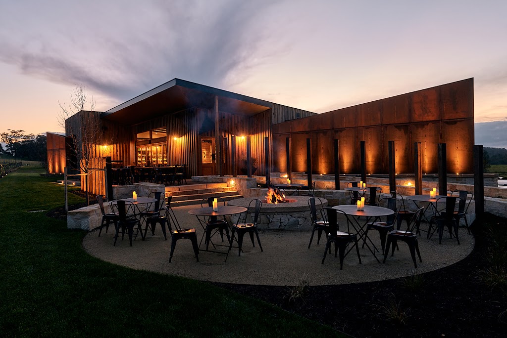 Leos by Night | 3020 Old Hume Hwy, Berrima NSW 2577, Australia | Phone: (02) 4868 8788