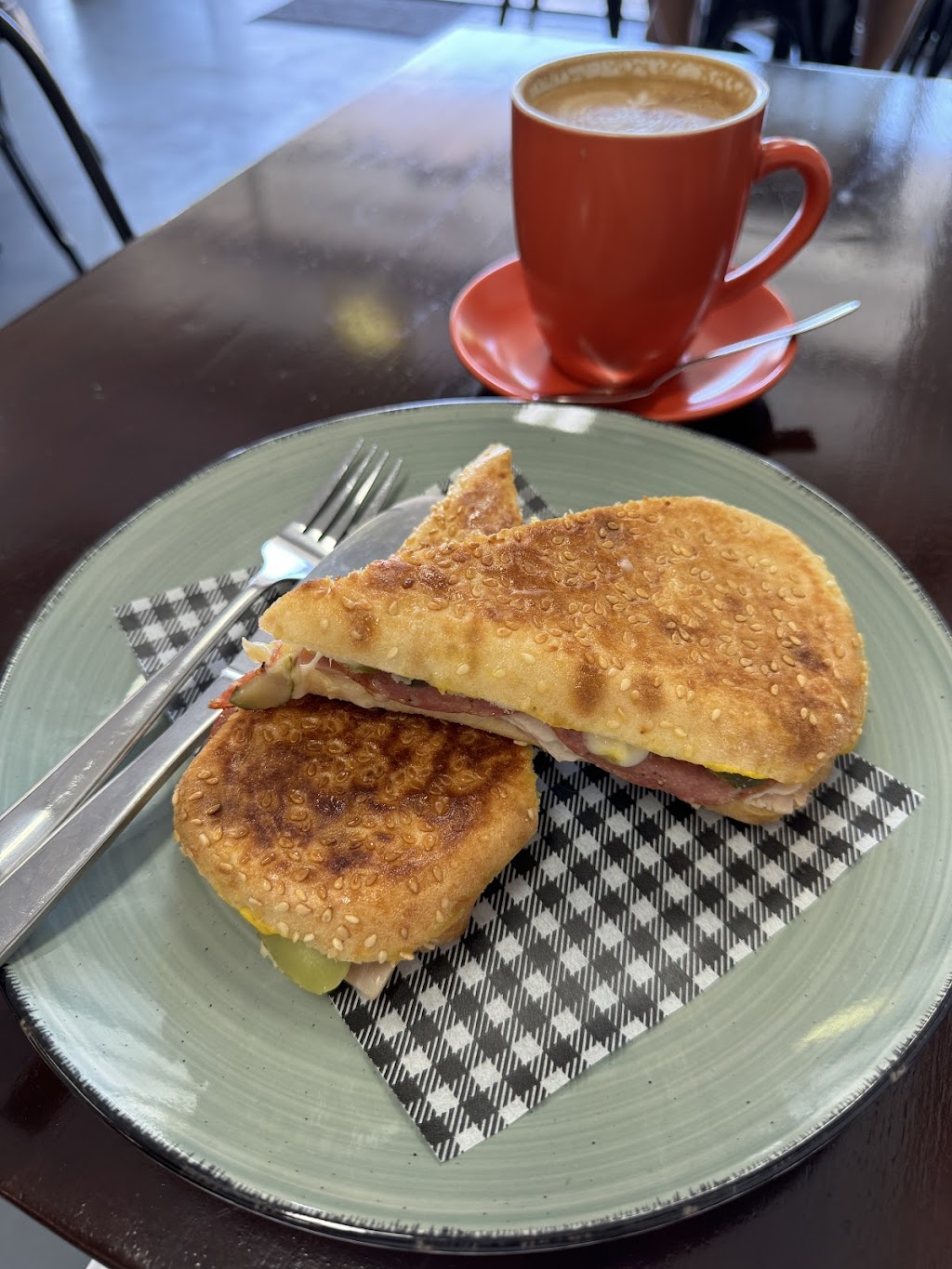 Rev’e Coffee Hub | Kimberley Plaza, 373 Chatswood Rd, Shailer Park QLD 4128, Australia | Phone: 0400 000 000