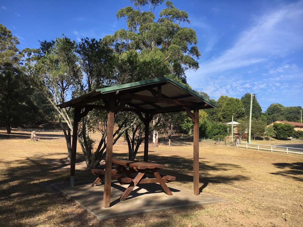 Henderson Park | park | Illawarra Hwy, Moss Vale NSW 2577, Australia | 0248680888 OR +61 2 4868 0888