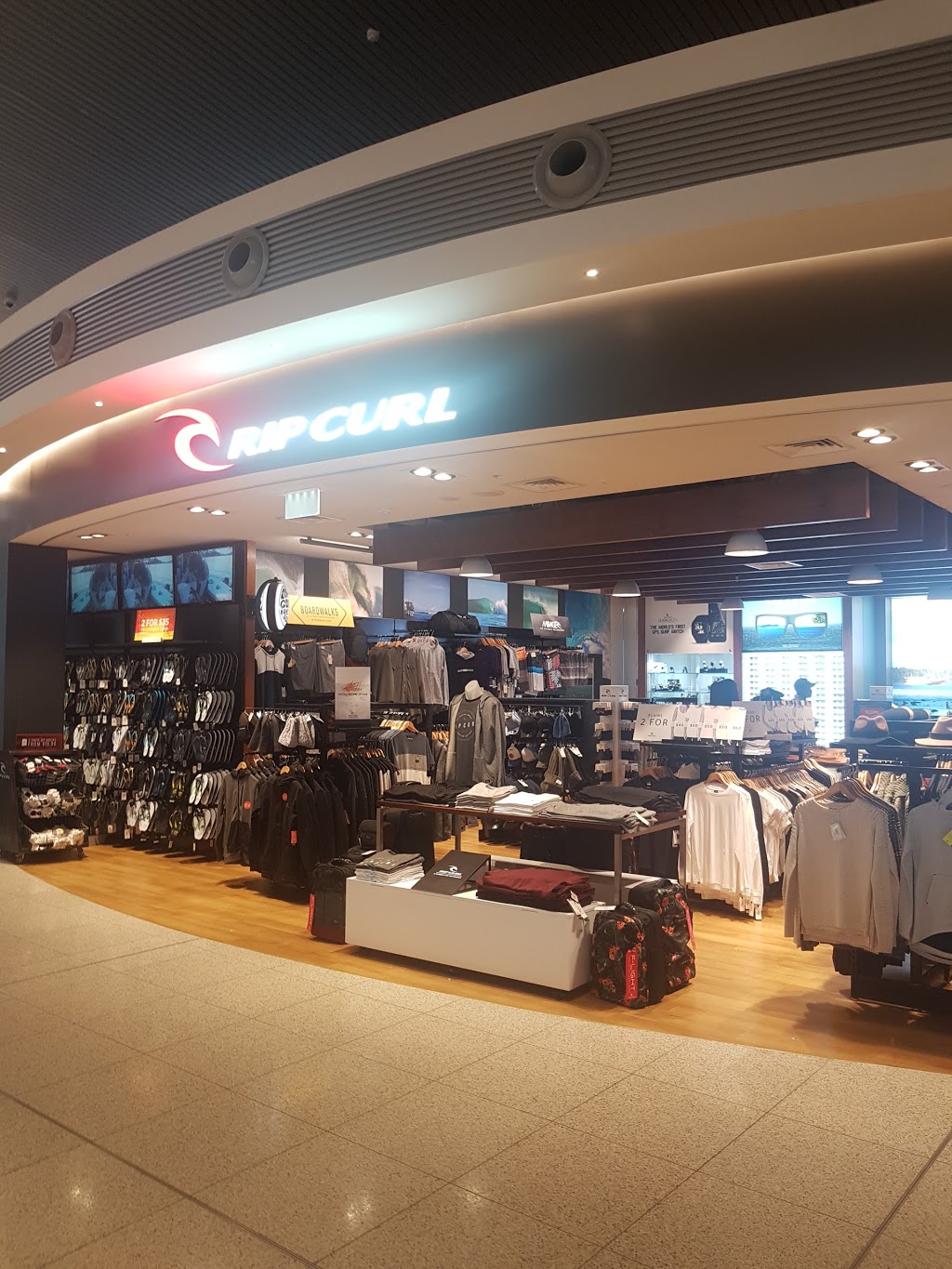Rip Curl Perth Domestic Airport T1 | clothing store | 383 Horrie Miller Dr, Perth Airport WA 6105, Australia | 0894771222 OR +61 8 9477 1222