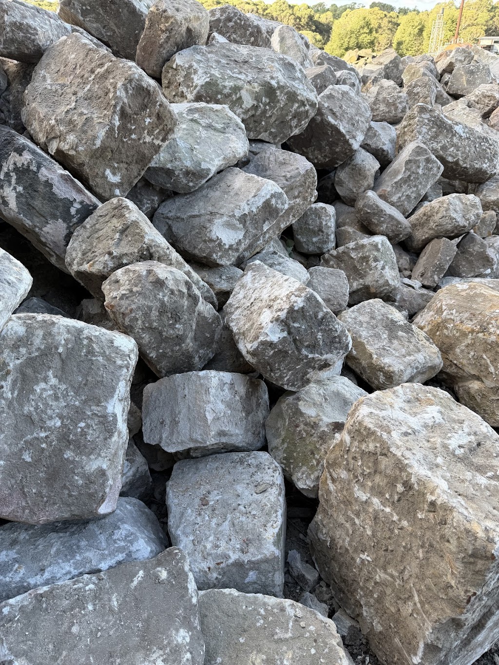 JVS Stone Supplies | 1 Penrose Forestry Rd, Penrose NSW 2579, Australia | Phone: 0494 313 685