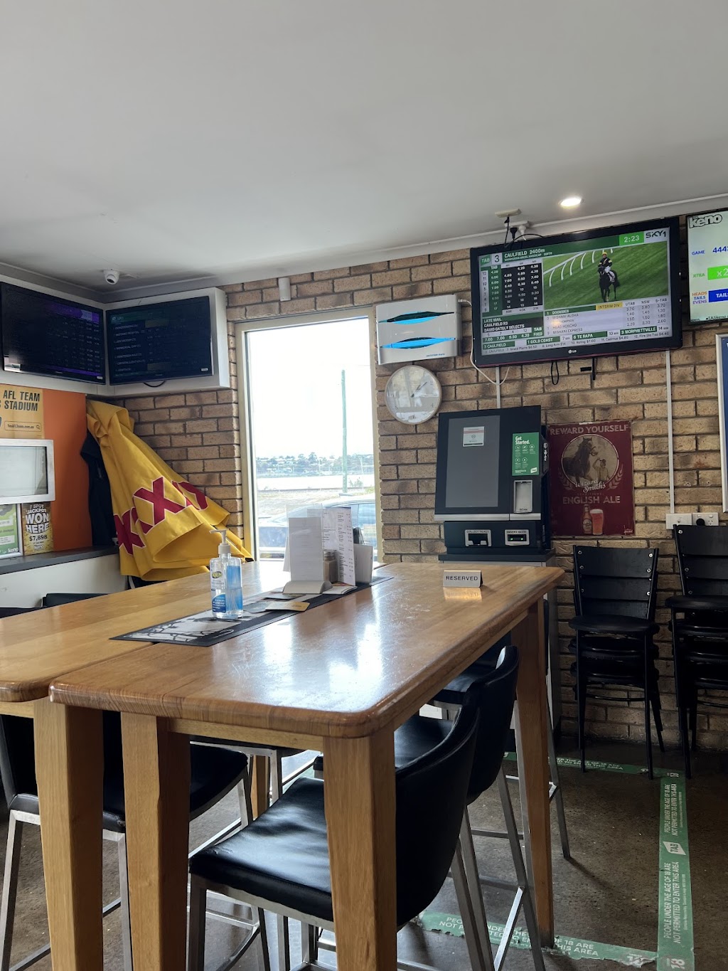 12 Mile Steakhouse | 622 Main Rd, Granton TAS 7030, Australia | Phone: (03) 6263 6670