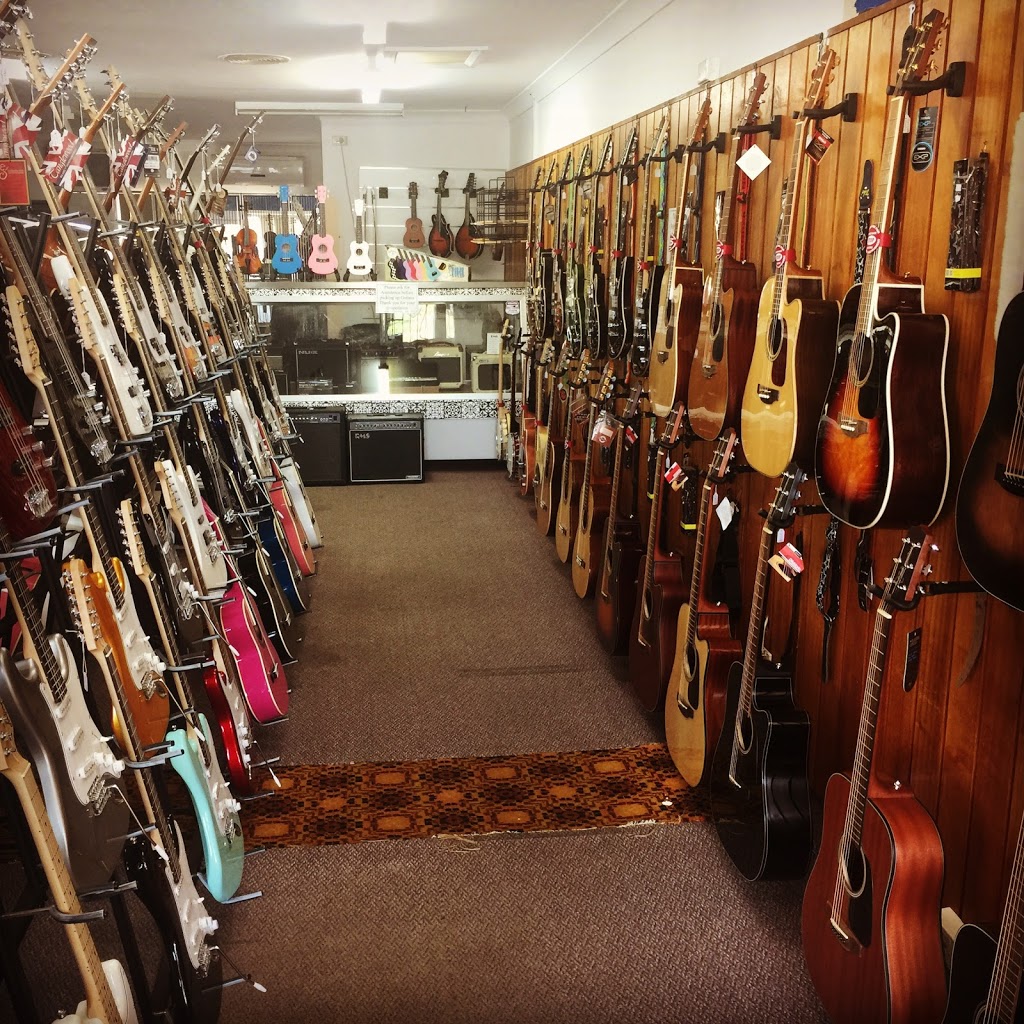 Chapmans Guitars and Music | 95 Glenroi Ave, Orange NSW 2800, Australia | Phone: (02) 5353 1227
