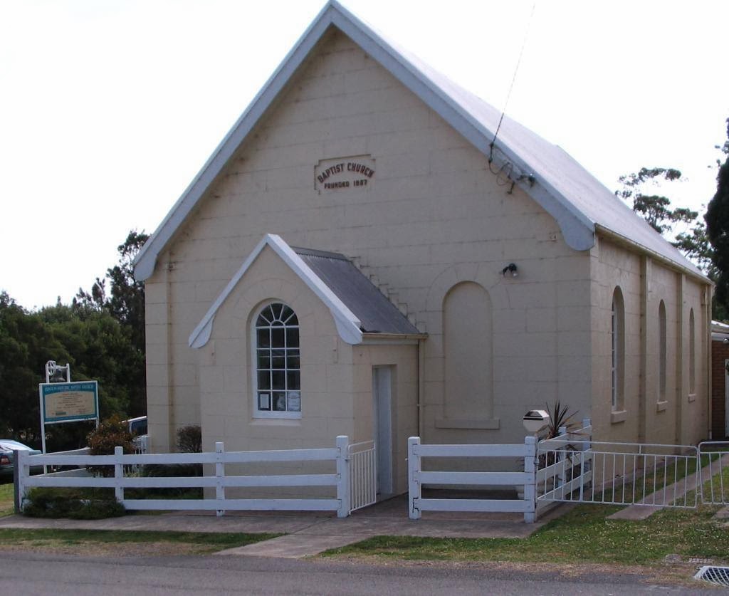 Hinton Baptist Church | church | 42 Elizabeth St, Hinton NSW 2321, Australia | 0249817297 OR +61 2 4981 7297