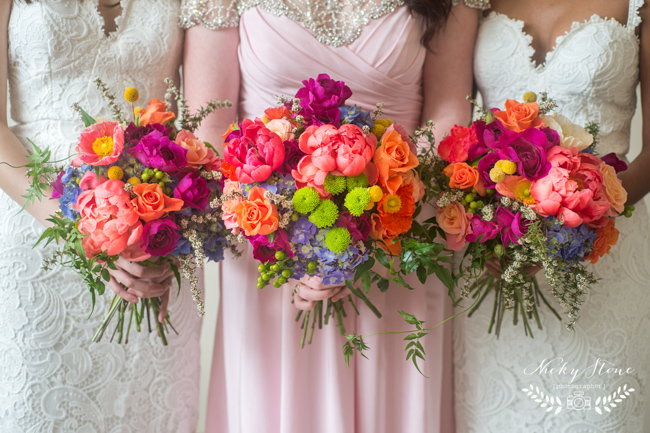 Mondo Floral Designs | 34 Coral St, Maleny QLD 4552, Australia | Phone: (07) 5499 9479