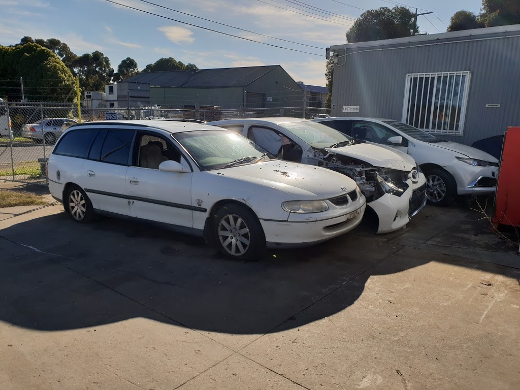 OZi Car Removal & Cash for Cars Melbourne | car dealer | 4 Carrington Dr, Albion VIC 3020, Australia | 0497843353 OR +61 497 843 353