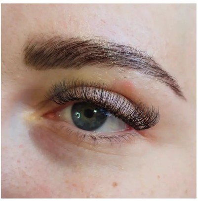 EllaBellas Lashes | House 2/2 Janet Dr, Vale View QLD 4352, Australia | Phone: 0466 221 529