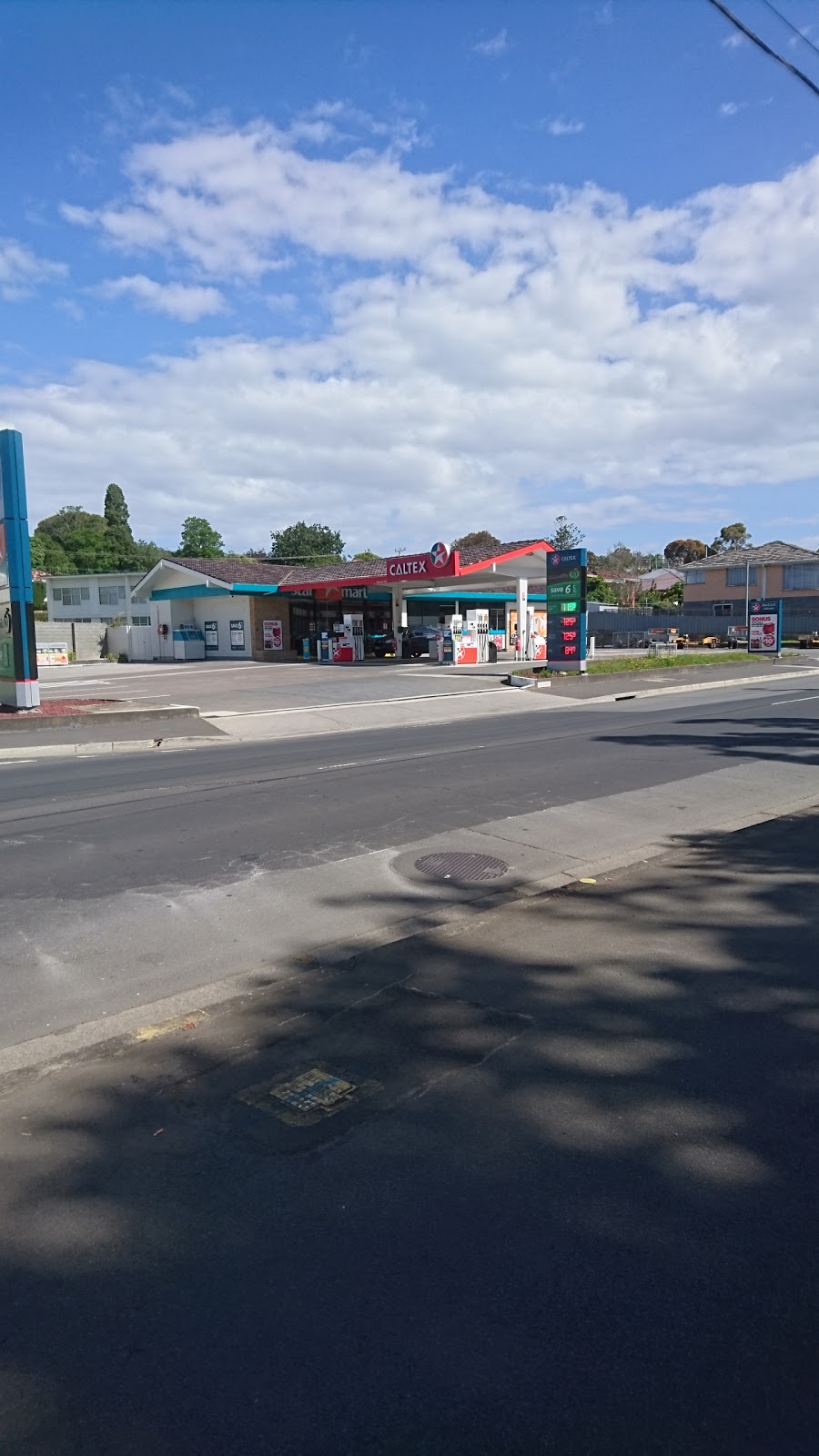 Caltex Woolworths New Town | gas station | 71 Risdon Rd, New Town TAS 7008, Australia | 0362284754 OR +61 3 6228 4754