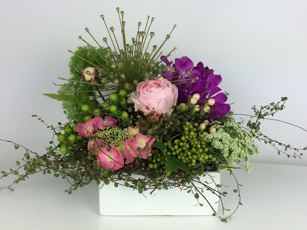 Melbourne Flower Studio | florist | 320 Whitehall St, Yarraville VIC 3013, Australia | 0438243369 OR +61 438 243 369