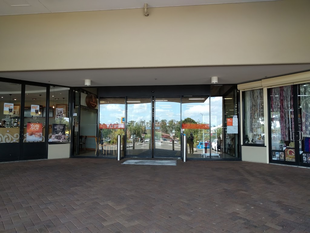 Luxford Court Shopping Centre | shopping mall | 10 Zoe Pl, Mount Druitt NSW 2770, Australia