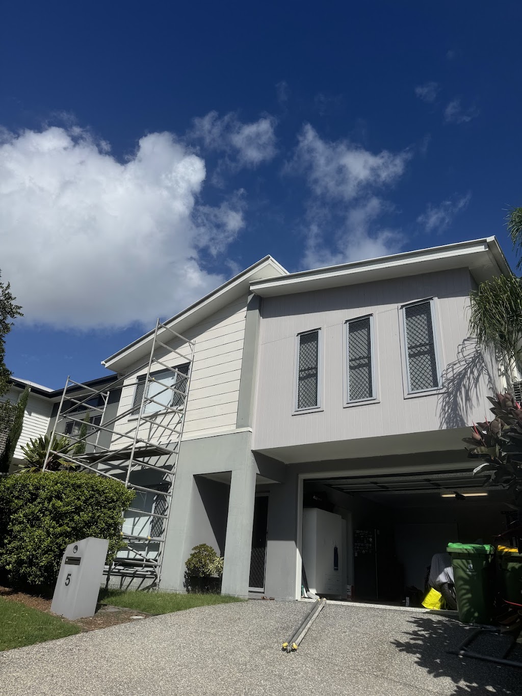 Dominko Painters | 91 Huntingdale Dr, Greenbank QLD 4124, Australia | Phone: 0408 871 720