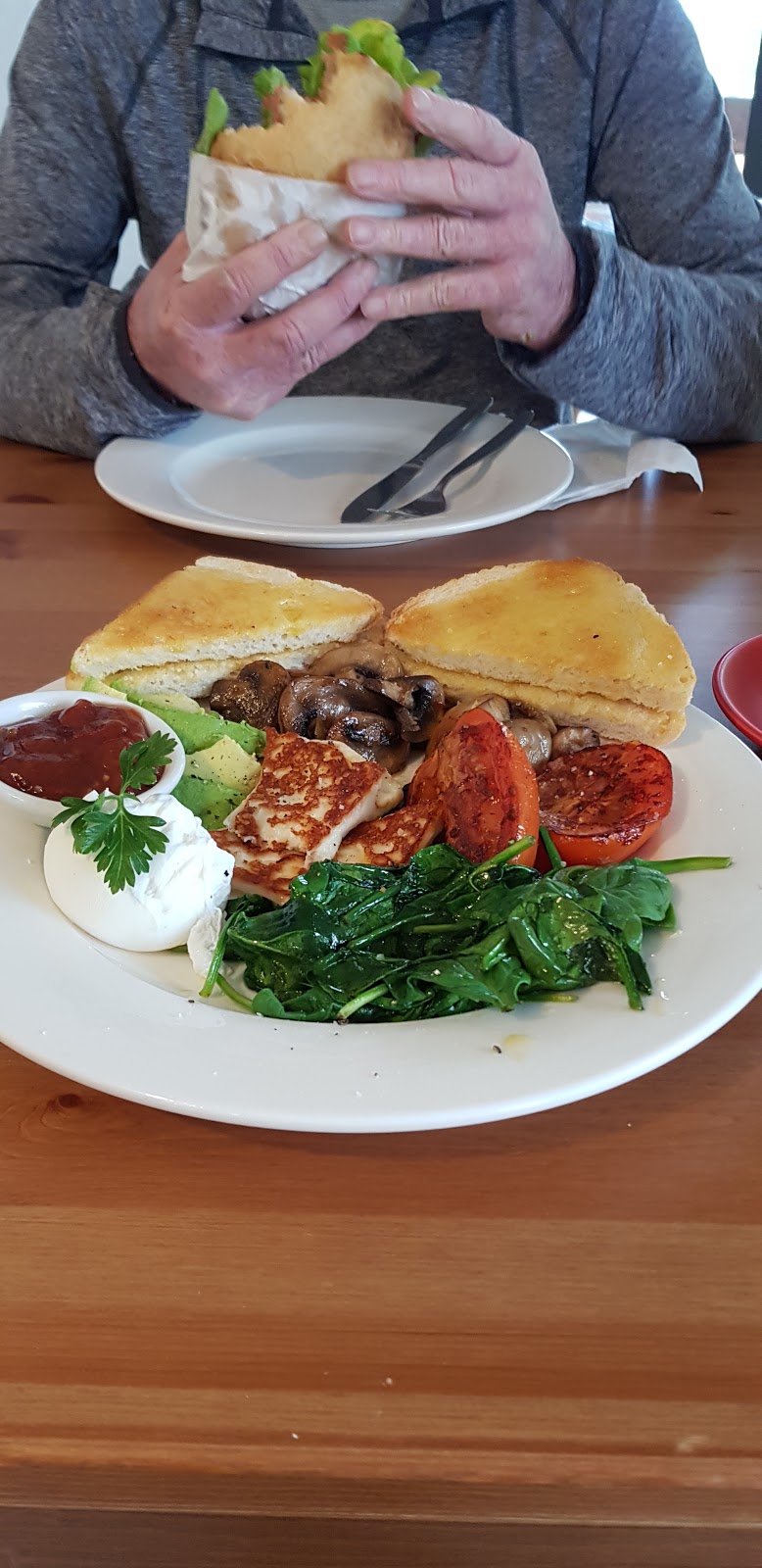 Annabels Café | cafe | 49 Wason St, Milton NSW 2538, Australia | 0244554212 OR +61 2 4455 4212