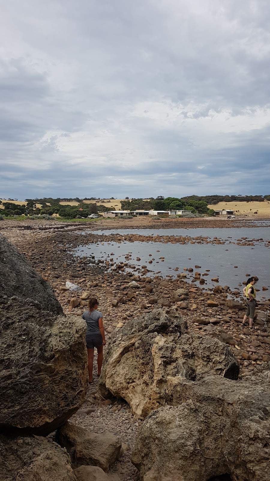 Stokes Bay Carpark | 8 Lightburn Rd, Cassini Lightburn Rd, Cassini SA 5223, Australia