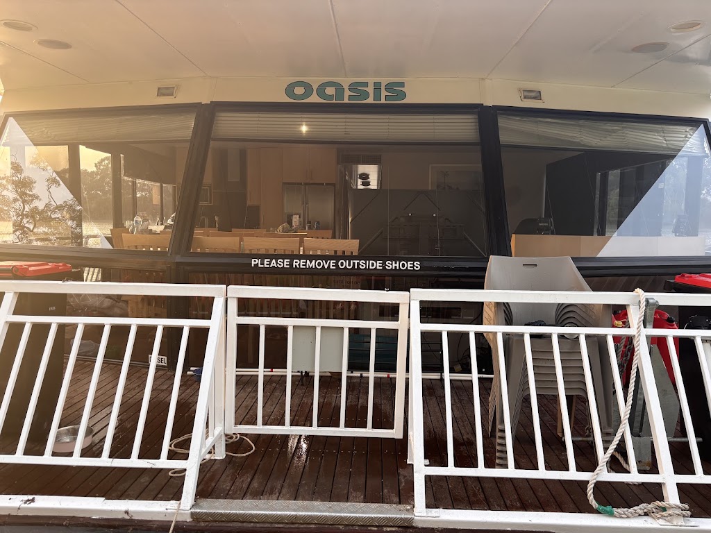 Oasis Houseboat | Berth/11 Pelican Dr, Mannum SA 5238, Australia | Phone: 0435 024 735