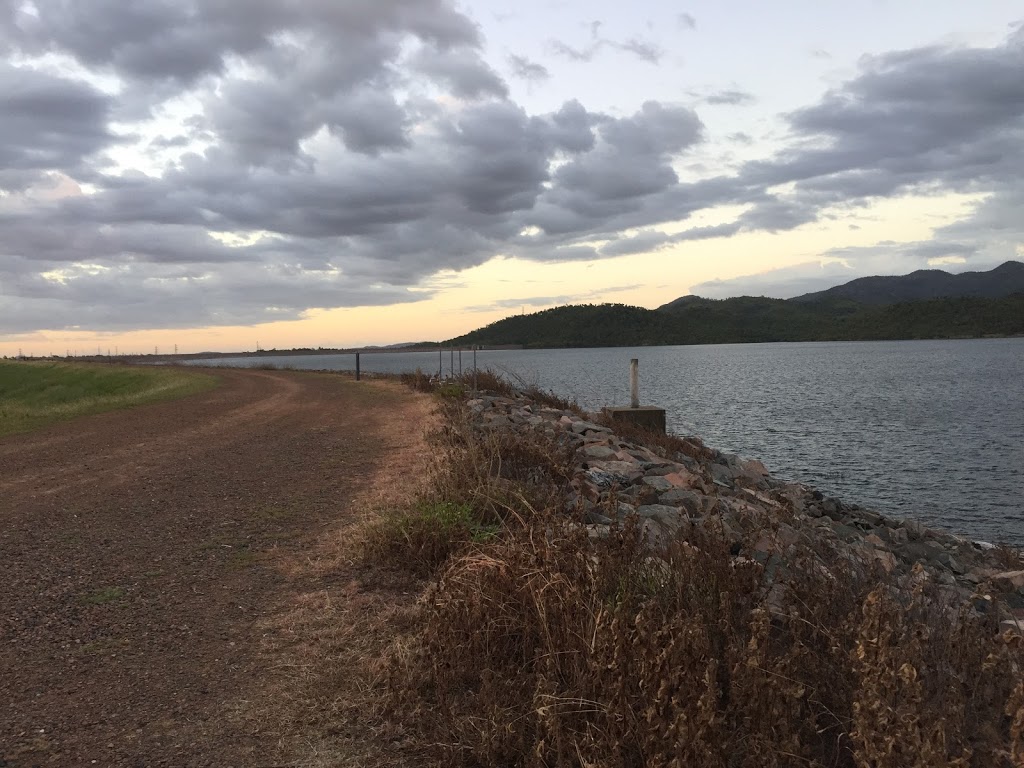 Ross Dam Western Park | parking | Unnamed Road, Kelso QLD 4815, Australia