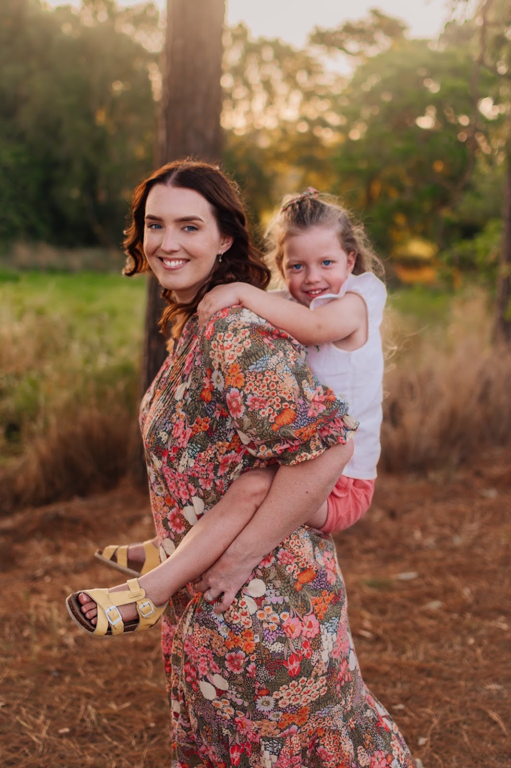DAMN Photographic | 117 Alexandria Rd, Alexandra QLD 4740, Australia | Phone: 0400 162 090