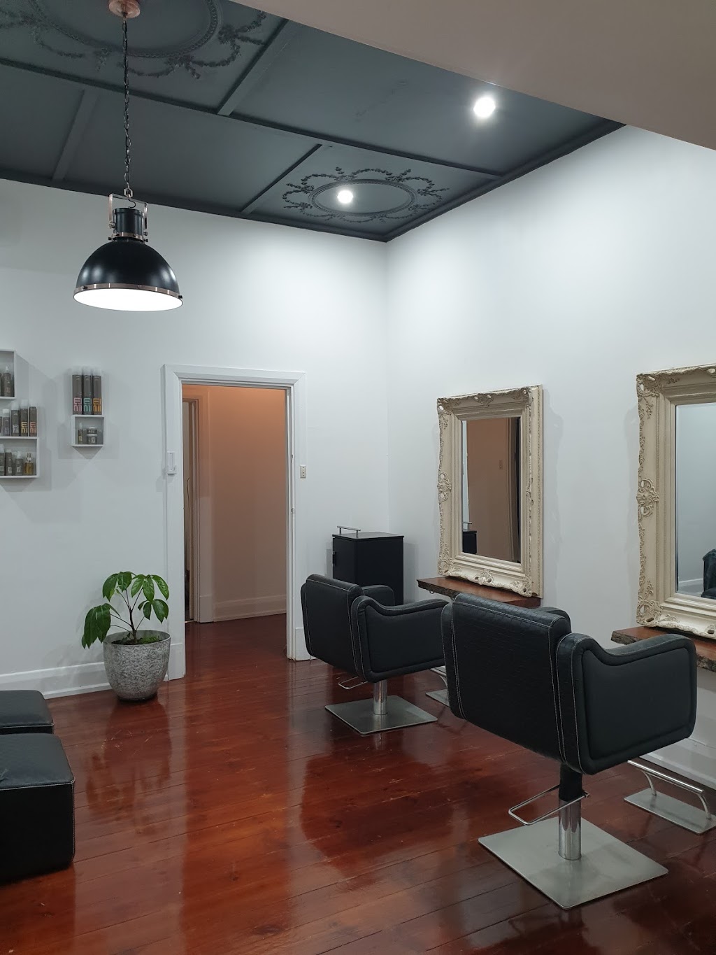 Whyalla Hair Gallery | hair care | 56 Patterson St, Whyalla SA 5600, Australia | 0484001754 OR +61 484 001 754