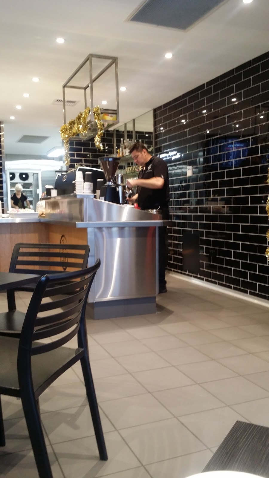 Euro Cafe On Riverside | 1/68 Riverside Rd, Chipping Norton NSW 2170, Australia | Phone: (02) 9725 7951