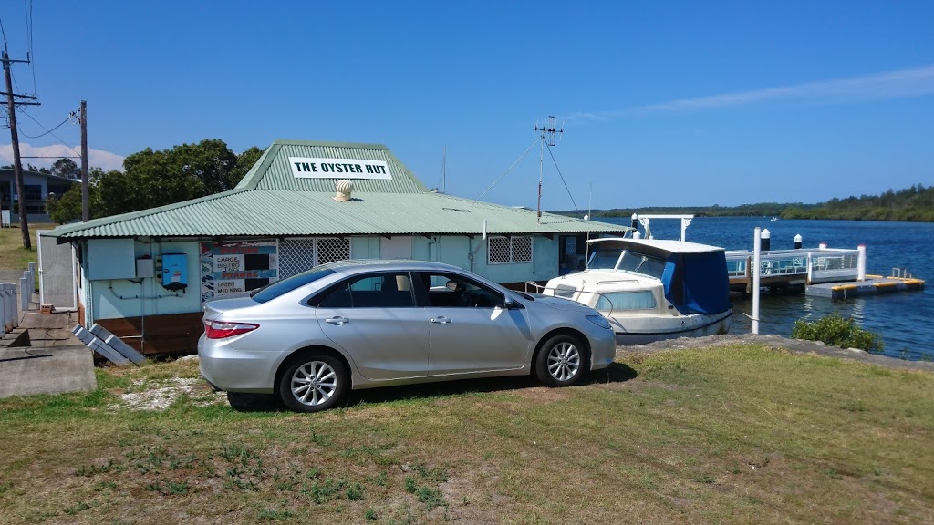 The Oyster Hut | cafe | 8 Marine Dr, Tea Gardens NSW 2324, Australia | 0249970579 OR +61 2 4997 0579