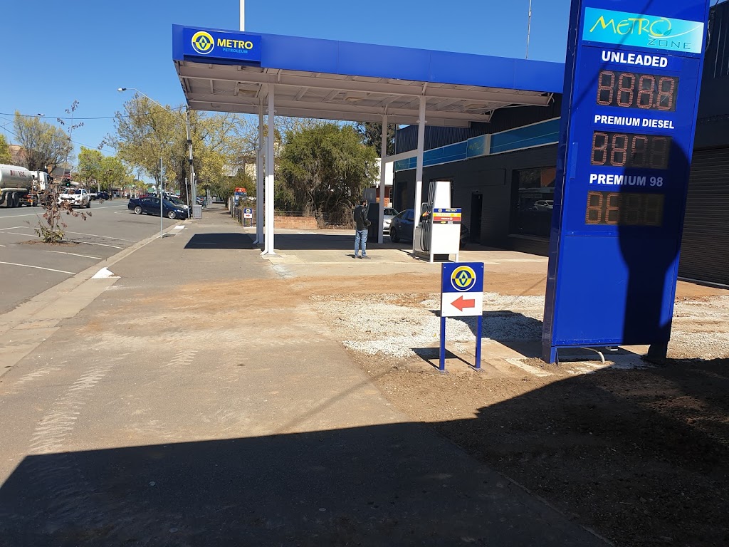 Metro Petroleum | gas station | 89-95 Railway Road, Elmore VIC 3558, Australia | 0498069477 OR +61 498 069 477