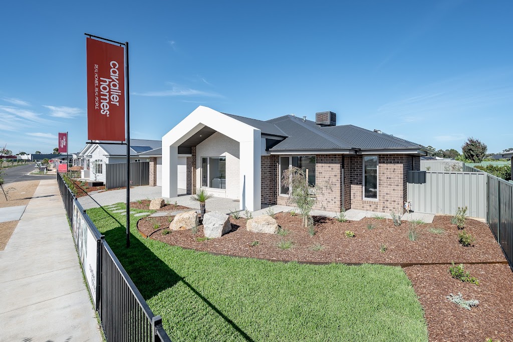 Cavalier Homes - Maldon & Parkdale Display Homes | 35 Sunbird Way, Kialla VIC 3631, Australia | Phone: 0456 387 903