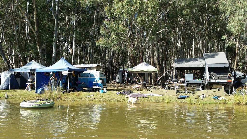 Johnzyz Camp Site | park | Koonoomoo VIC 3644, Australia