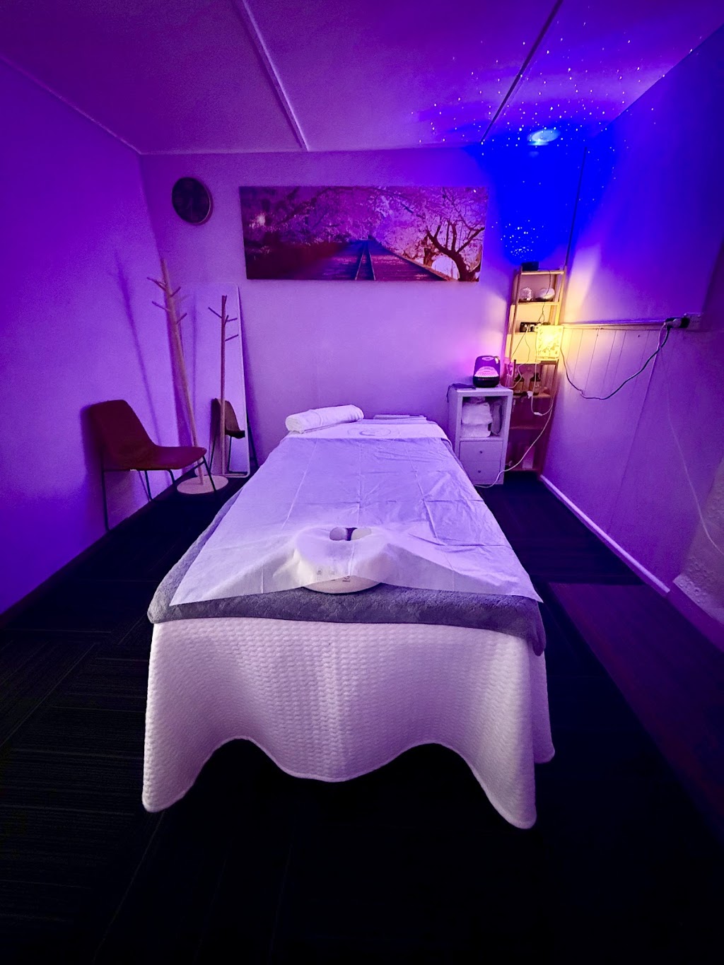 Sense Massage Studio | 85 Caswell St, Peak Hill NSW 2869, Australia | Phone: 0423 257 143 Sense Massage Studio | 85 Caswell St, Peak Hill NSW 2869, Australia | Phone: 0423 257 143
