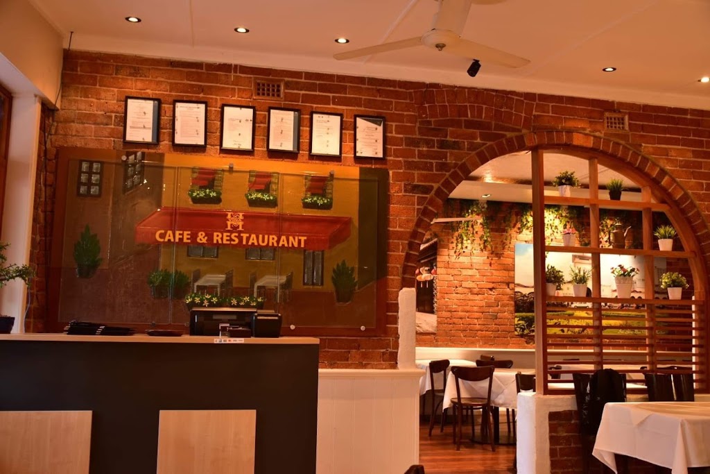 VINA H Cafe And Restaurant | cafe | 151 Broadway, Nedlands WA 6009, Australia | 0893864243 OR +61 8 9386 4243
