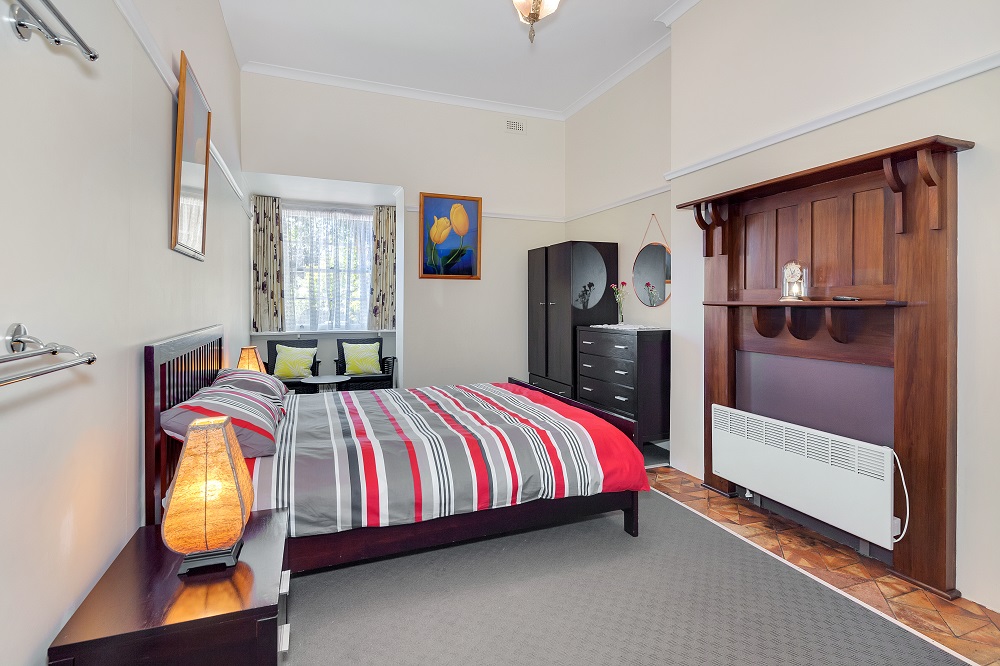 Ballarat Central B&B | 202 Dawson St S, Ballarat Central VIC 3350, Australia | Phone: 0422 543 162