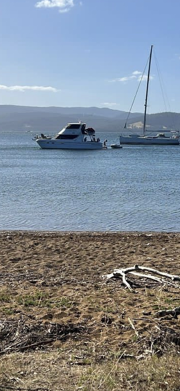 Hobart Private Choice Charters | Unit 3/806 Sandy Bay Rd, Sandy Bay TAS 7005, Australia | Phone: 0419 270 971