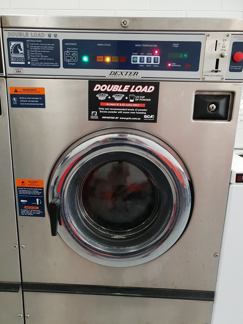 Laundromat | laundry | 42 Stewart Dr, Cannonvale QLD 4802, Australia