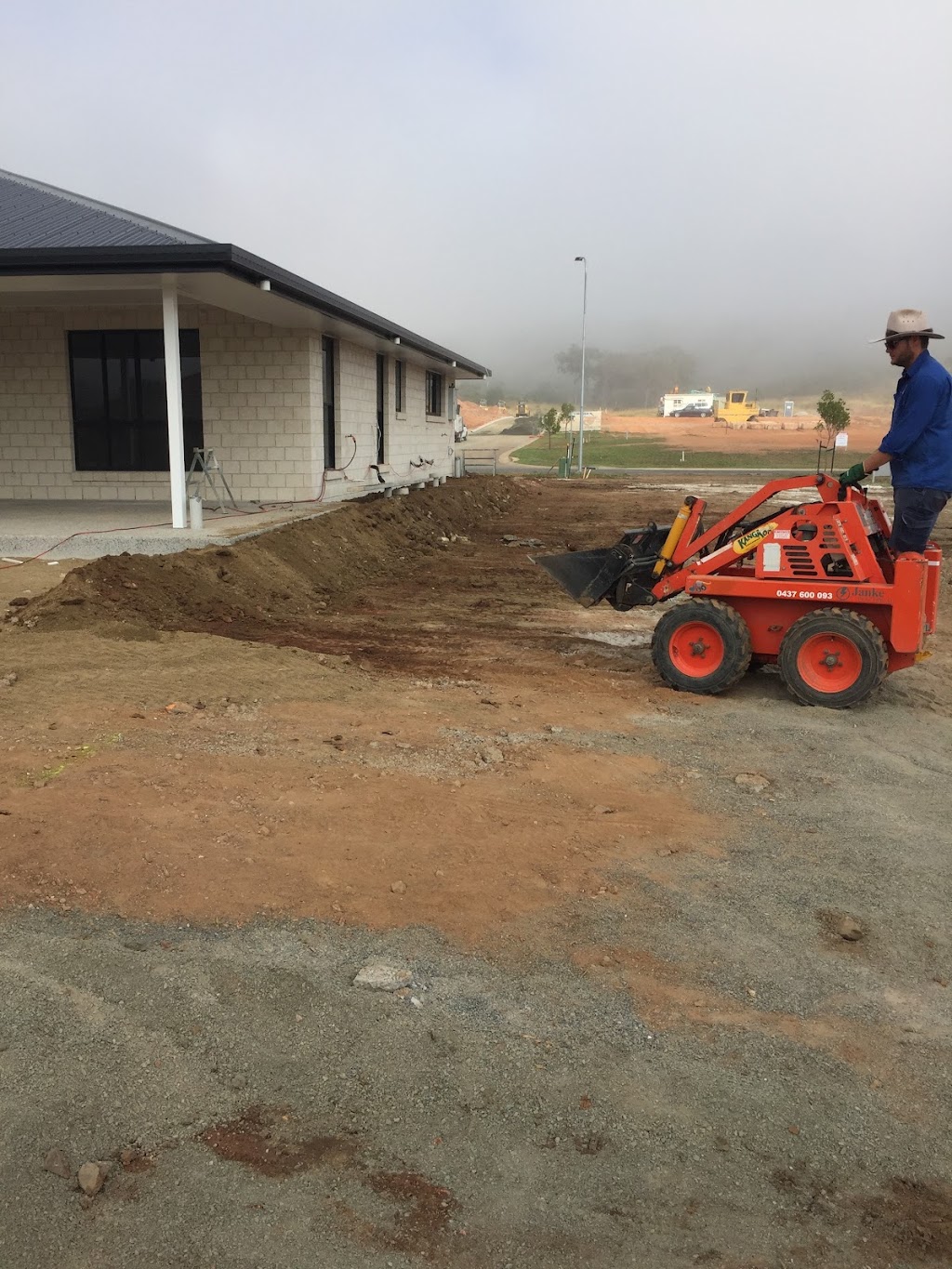 Janke Earthmoving & Hire | 1372 Laglan Rd, Clermont QLD 4721, Australia | Phone: 0437 600 093