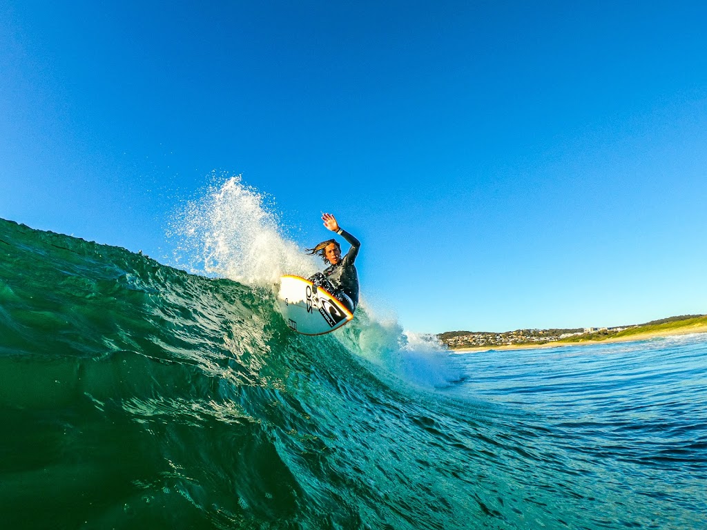 Newcastle Surf School | Lot 1 Nobbys Rd Parking, Nobbys Beach NSW 2290, Australia | Phone: 0405 500 469