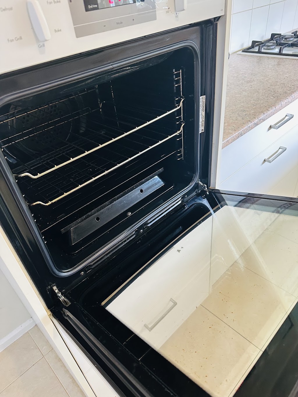 ScrubHub Cleaning Solutions | 284 Pound Rd, Hampton Park VIC 3976, Australia | Phone: 0421 300 196
